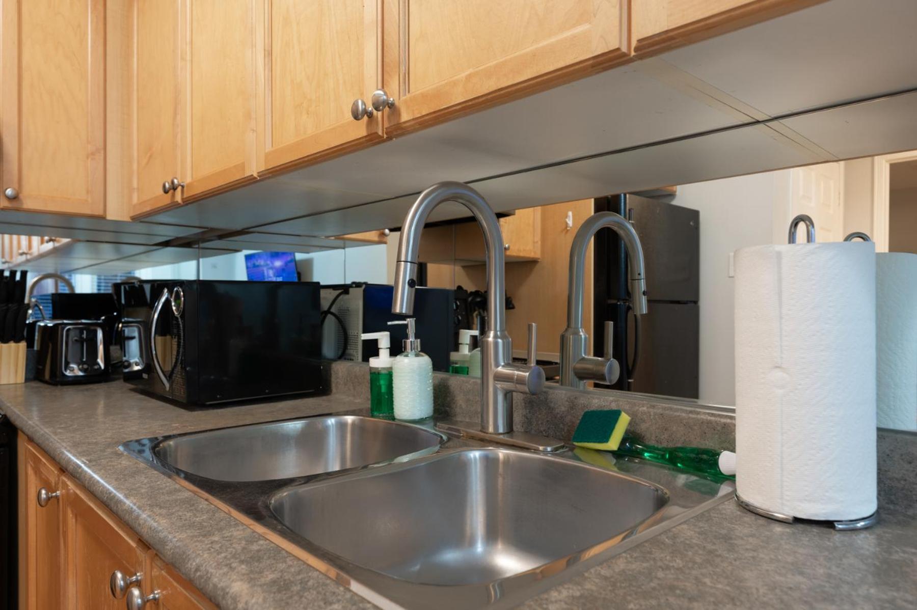 4975 Southampton Drive Hotell Mississauga Eksteriør bilde
