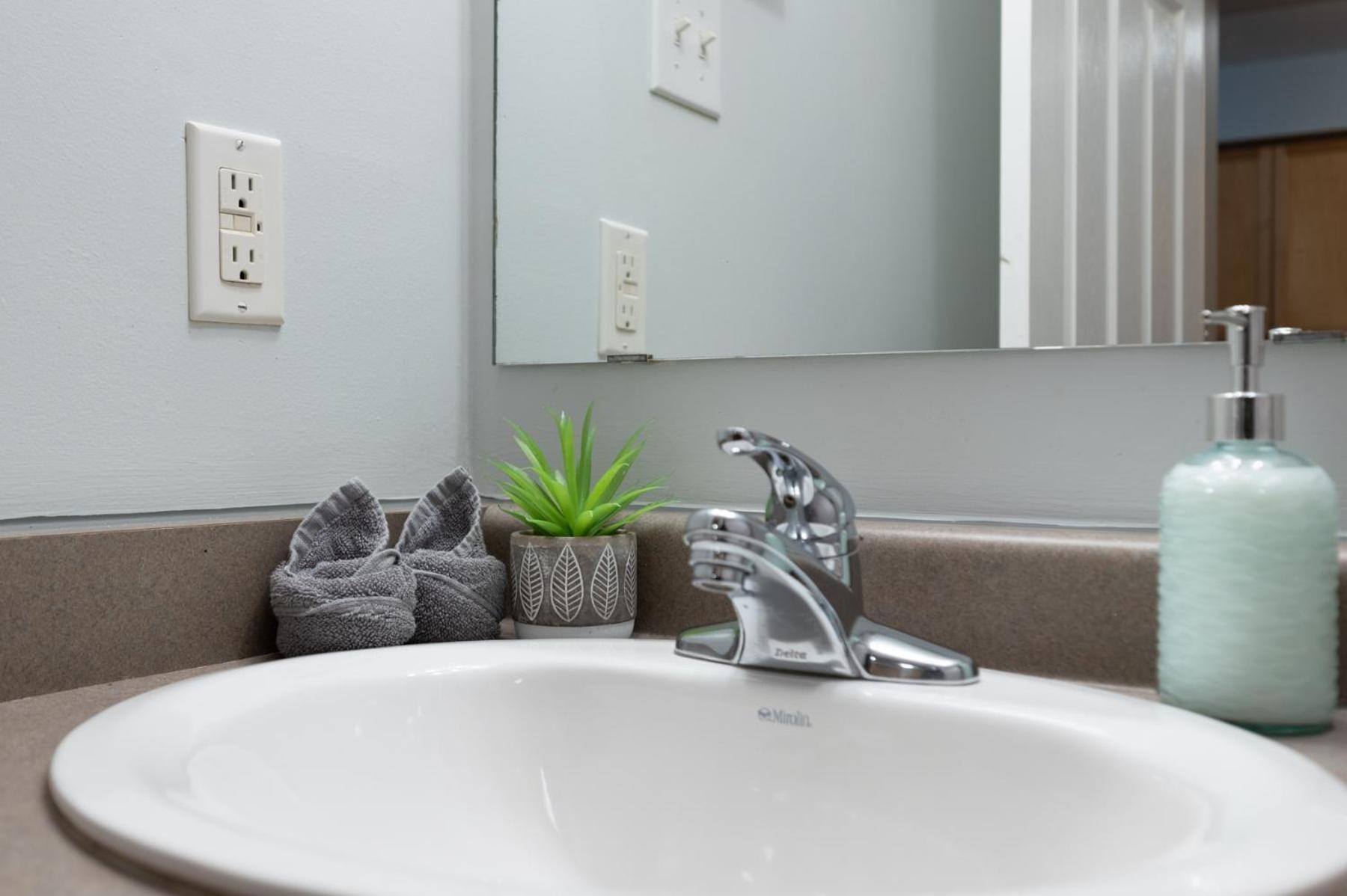 4975 Southampton Drive Hotell Mississauga Eksteriør bilde